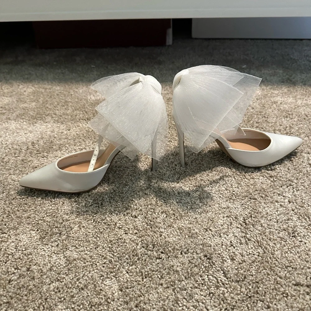 Steve Madden Valenteen Heel in White Satin - Picture 3 of 5